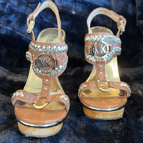 Micheal by Micheal Kors Tan leather high heel wedge Sandals Size 8M - Picture 2 of 7